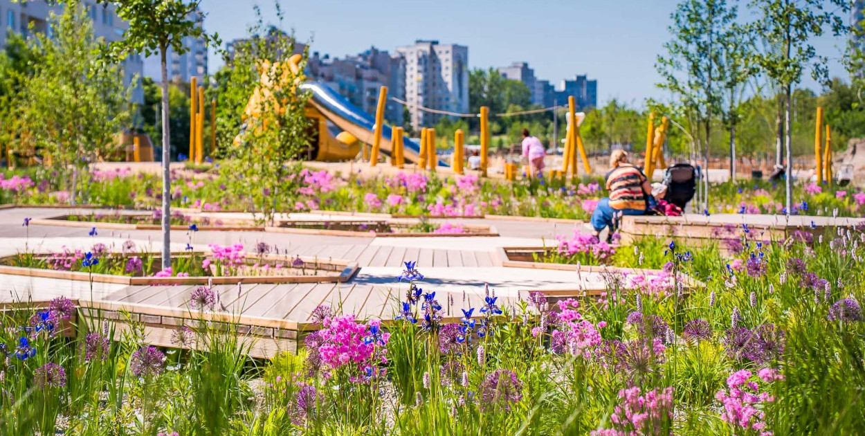 Pięknieje park nad POW. na Ursynowie