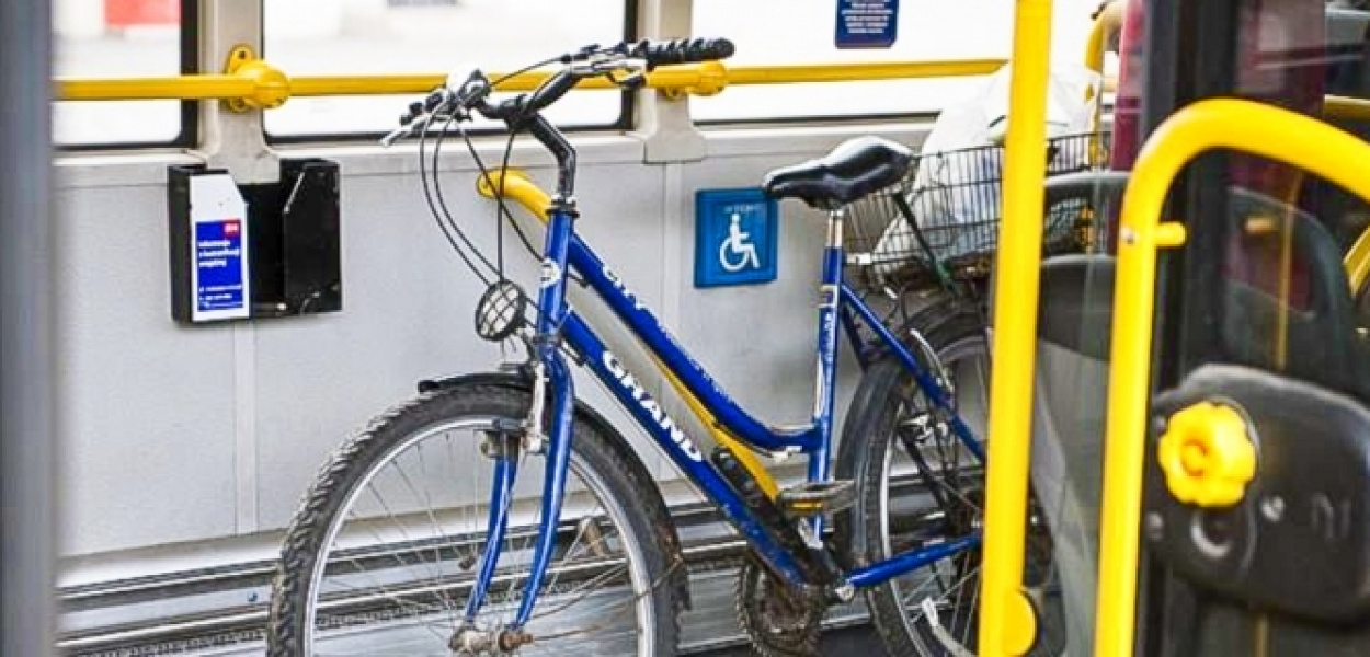 ZTM uczy jak przewozić rowery komunikacją miejską. ZOBACZ SPOT