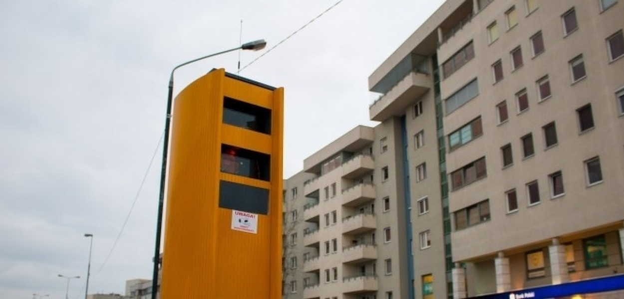 Fotoradar przy Pileckiego: 7 tys. fotek w roku. Co z pozostałymi?