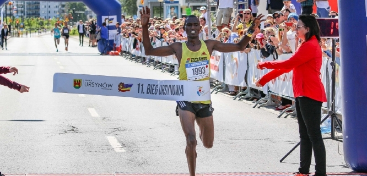 Kenijczyk wygrał Bieg Ursynowa. Tysiące biegaczy na starcie FOTO