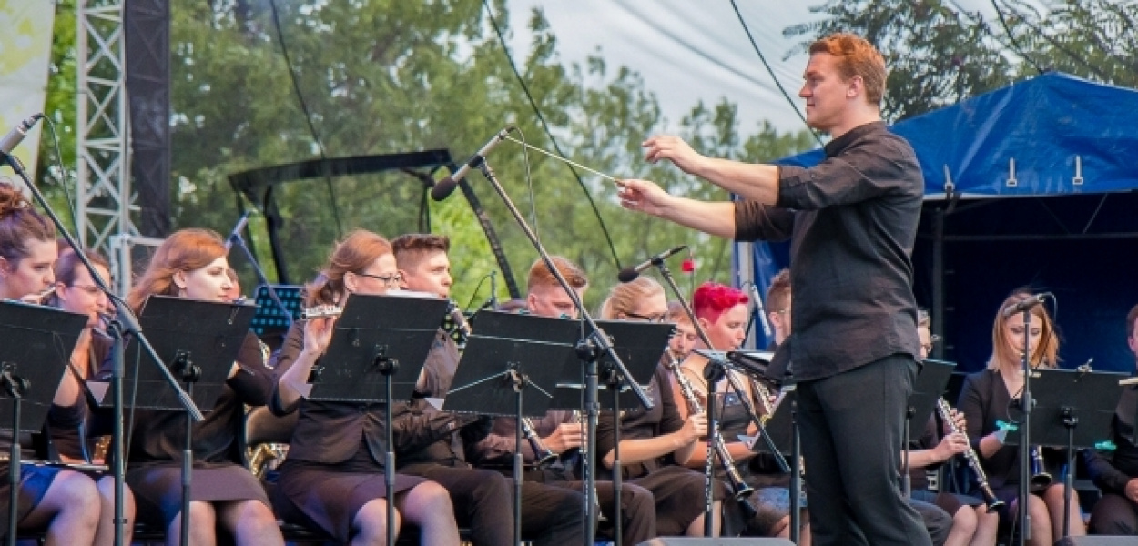 Orkiestra SGGW porwała Ursynów! "Muzyczne lato" rozpoczęte FOTO