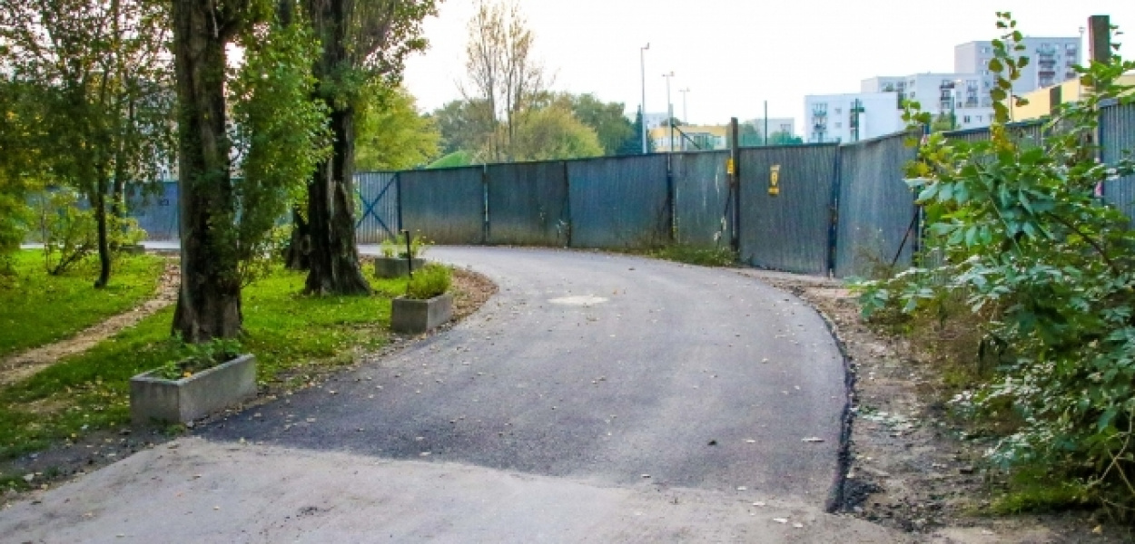 Na Cybisa już bez kaloszy. Dzielnica wyręczyła bankruta FOTO