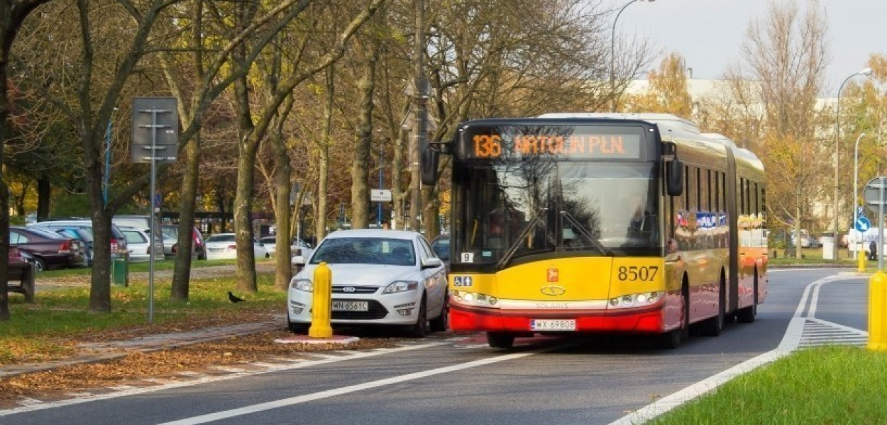 Linia 136. Długa trasa, ogromne opóźnienia. "Już nie jeżdżę, poddałem się"