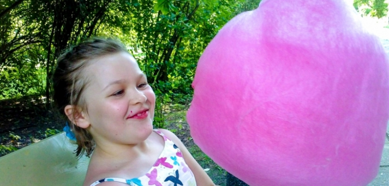 Wata cukrowa zdrowsza i dobra dla zębów? Studentki z SGGW udowodniły, że tak