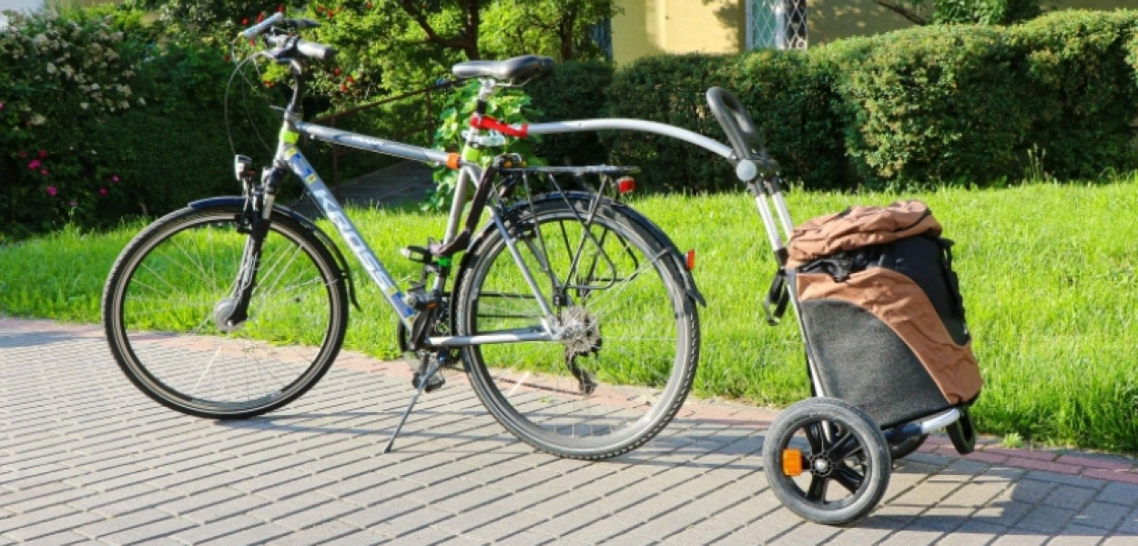 Z rowerem i wózkiem na zakupy. Czy to wygodne? TESTUJEMY