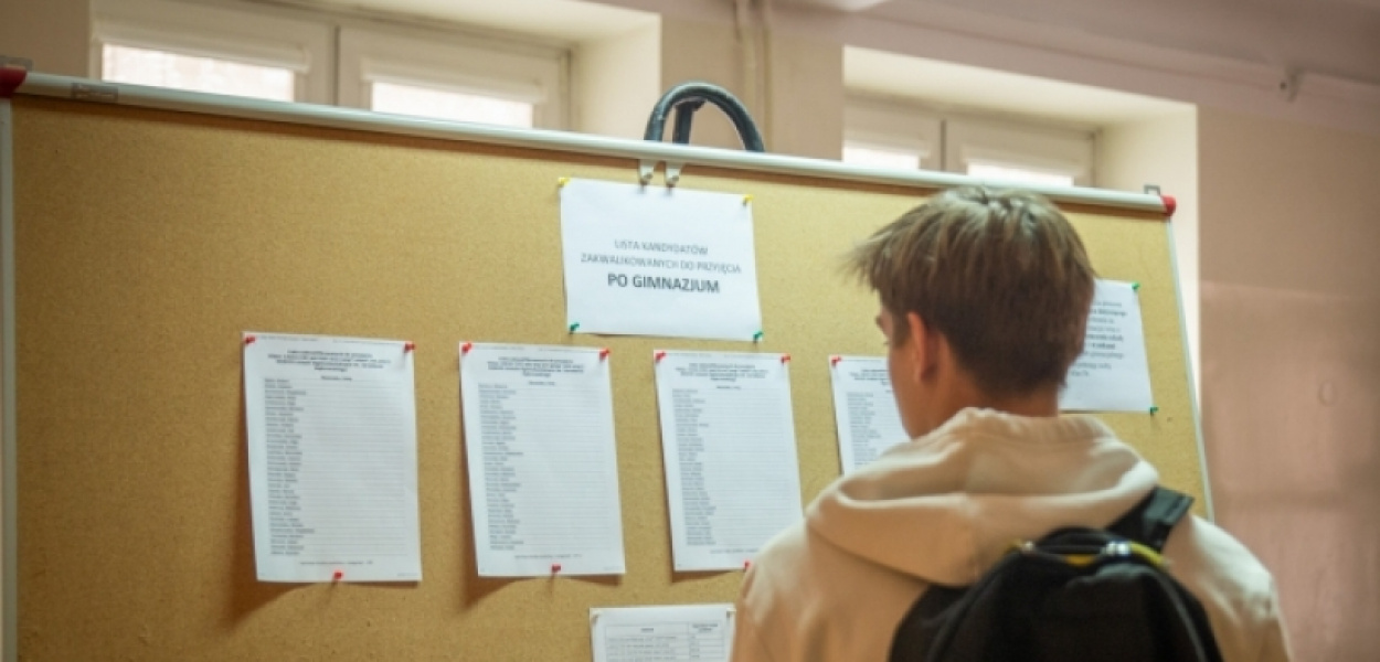 Zabrakło miejsc dla tysięcy uczniów. Wysokie progi w ursynowskich liceach