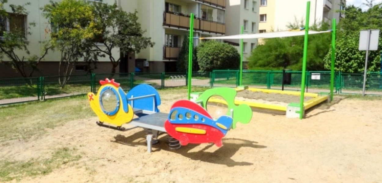 Place zabaw na Kabatach jak nowe! FOTO