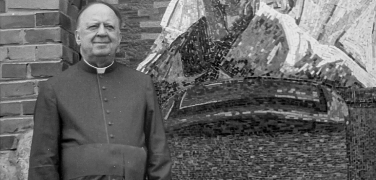 archiwum prywatne księdza Wojdata/książka "Pierwszy na Ursynowie"