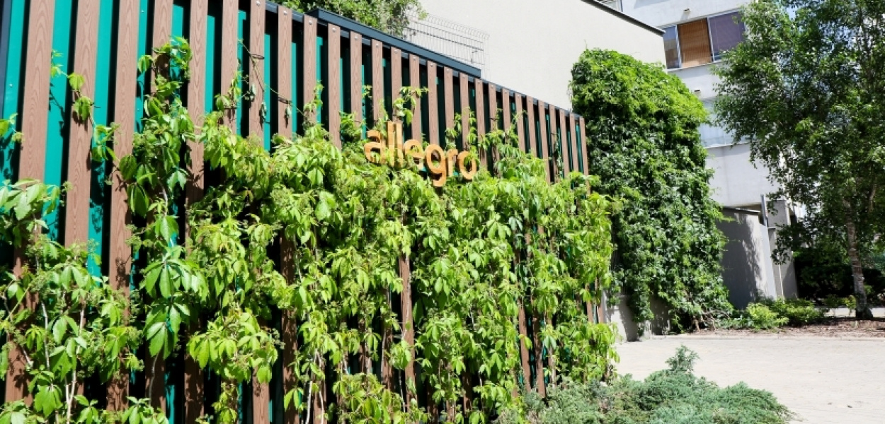 Nowe paczkomaty już na Ursynowie. Zamiast szpecić, upiększą okolicę?