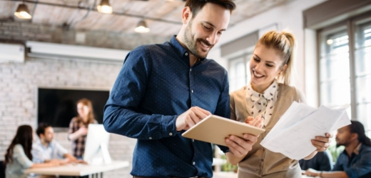 HelpHero – Ekspert Pośrednictwa Prawnego, który odczarowuje świat prawników!