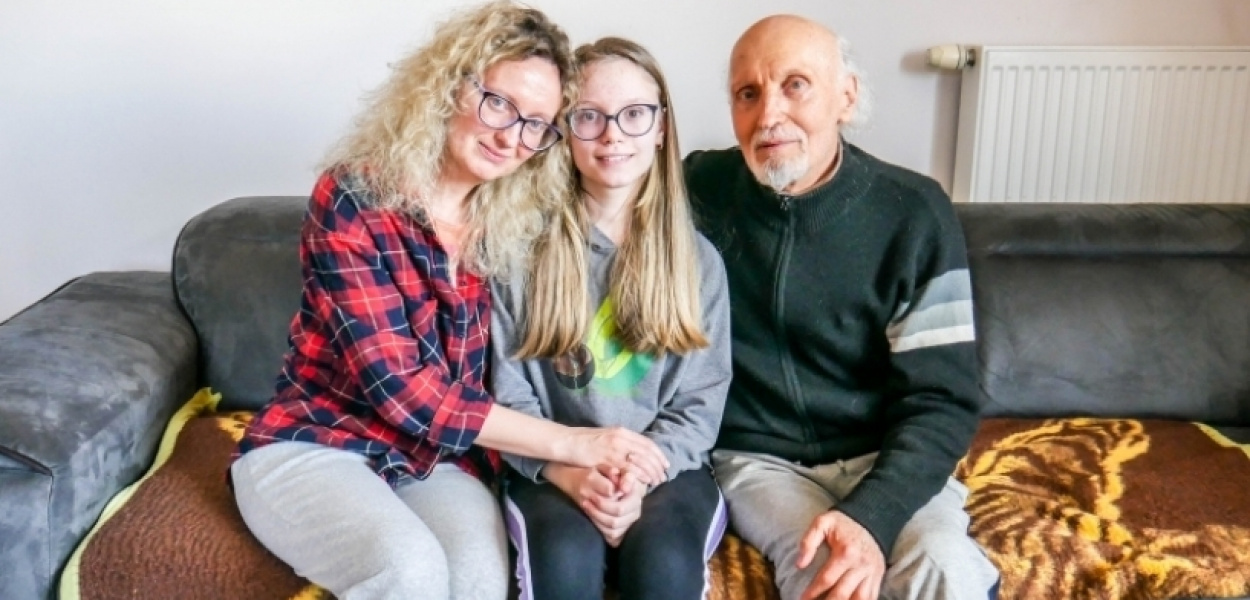 Przyjęli do swoich domów uchodźców. "Dzieci boją się przelatujących samolotów"