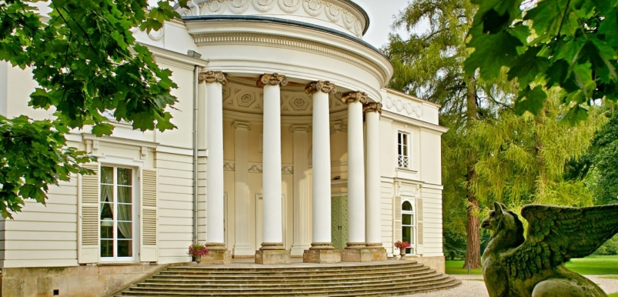 Znów można zwiedzać pałac i park w Natolinie. Pod warunkiem, że... upolujemy termi