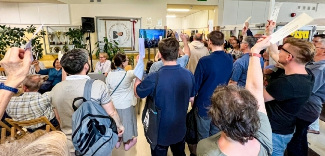 Nowy-stary prezes na Natolinie. SM "Przy Metrze" podkupiła go "Jarom"