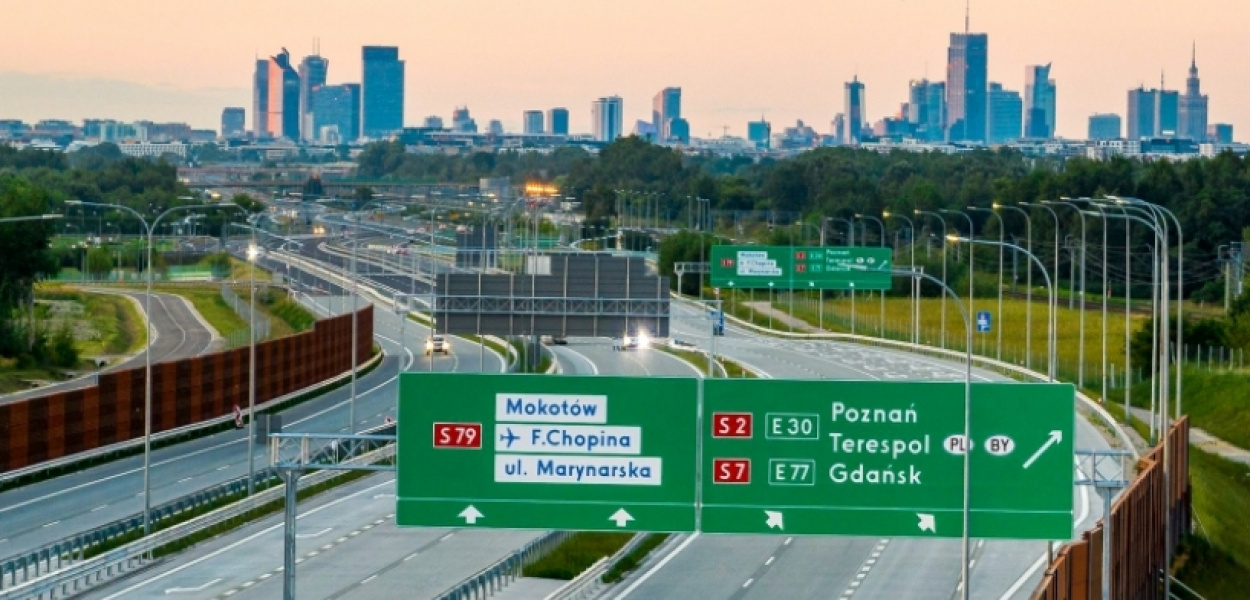 Jak się jeździ Puławską-bis? Dobre oznakowanie, ciasne zjazdy na S2