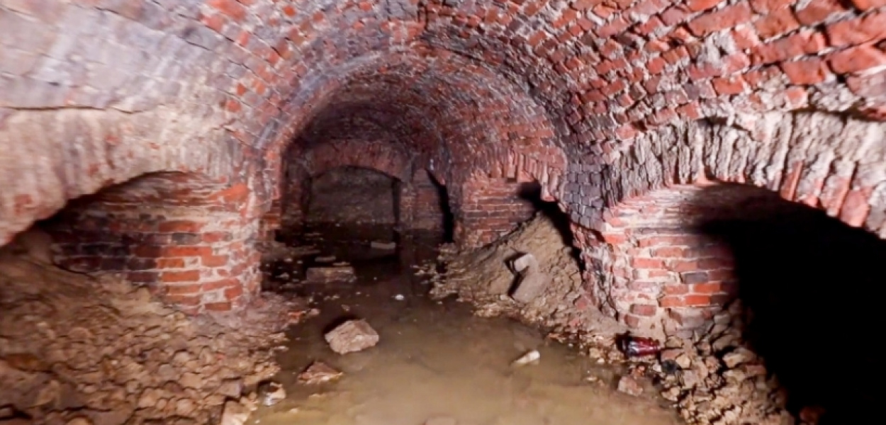 Tajemnicze katakumby na ursynowskim Służewie. To pozostałość po dawnym Gucin Gaju