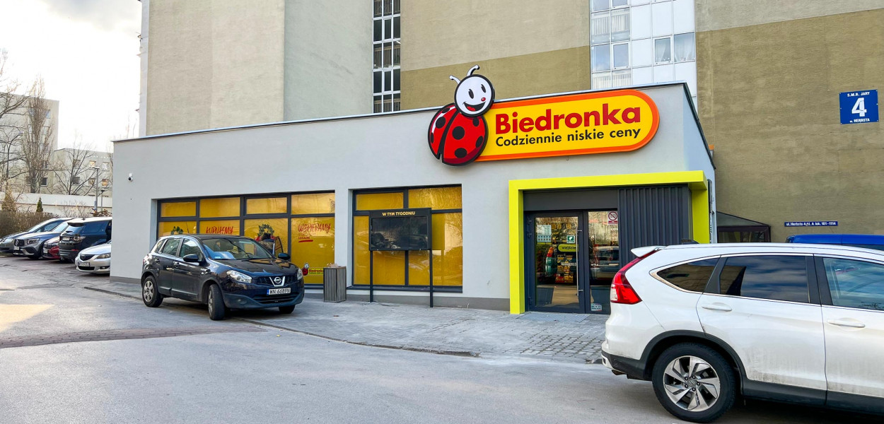 Testujemy nową ultra mini "Biedronkę" na Ursynowie. Jest jedna duża wada!