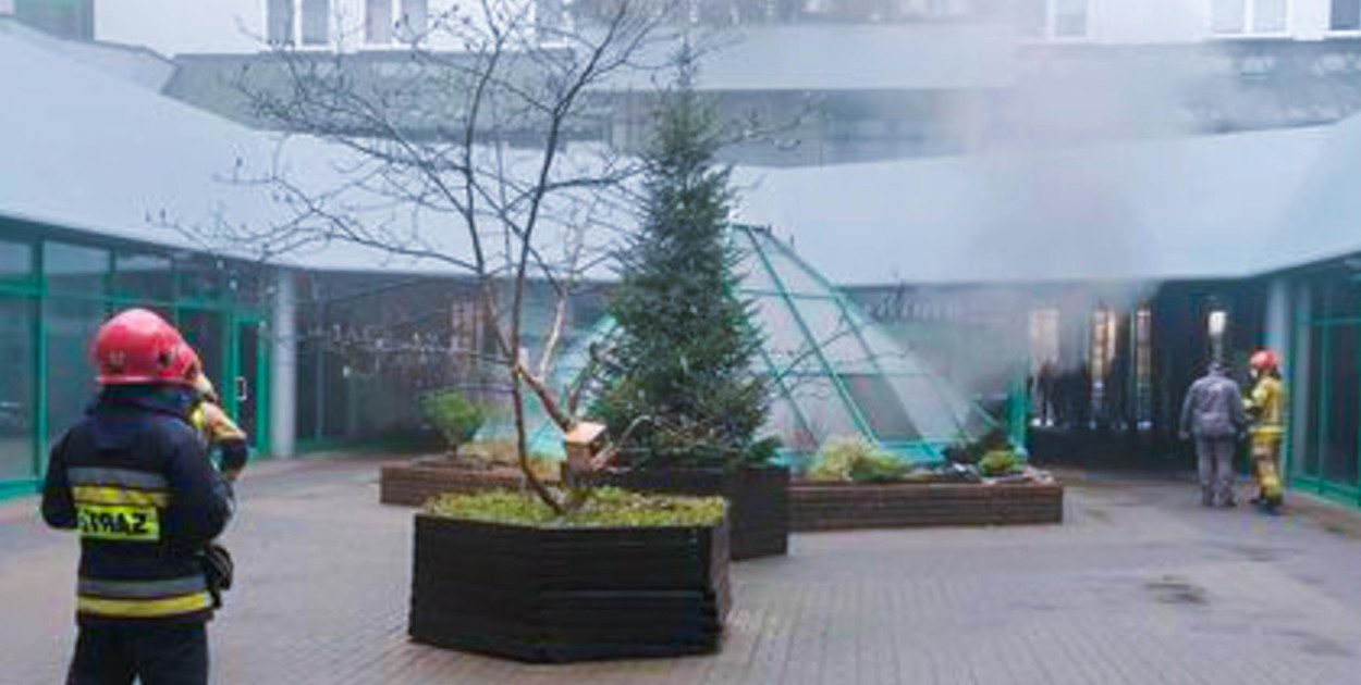 Pożar w saunie na Kabatach. Ewakuowano dzieci