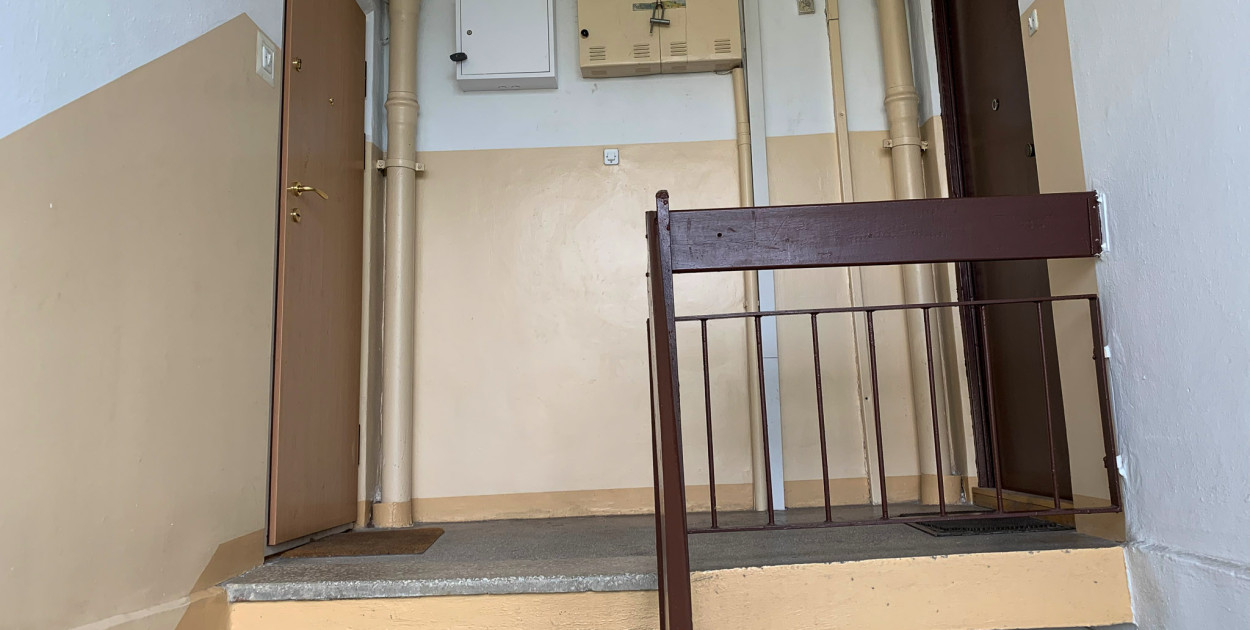 Kolejna próba włamania na Ursynowie. "Zakleili wizjery u sąsiadów"