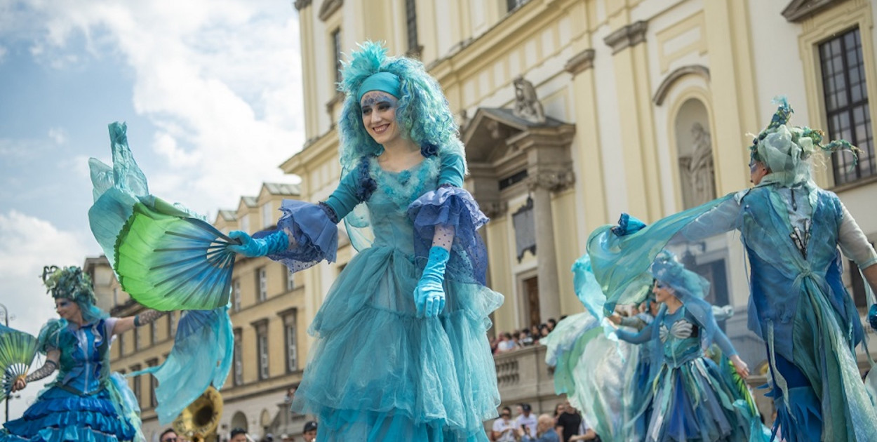 Warszawa świętuje! Dziś wspaniała Parada Syrenek