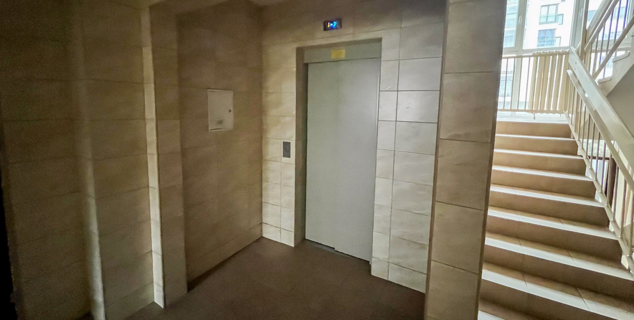 Awaria energetyczna na Ursynowie. Ludzie utykali w windach