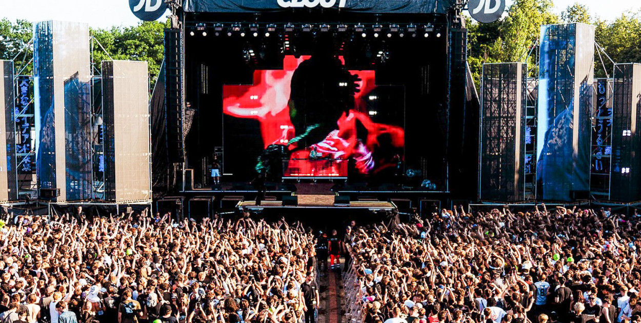 Potężny hałas do rana! Setki skarg na Clout Festival na Służewcu