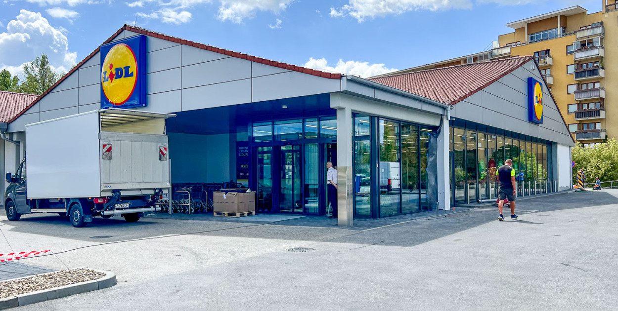 Lidl przy Pileckiego otwiera się po remoncie. Duże zmiany!