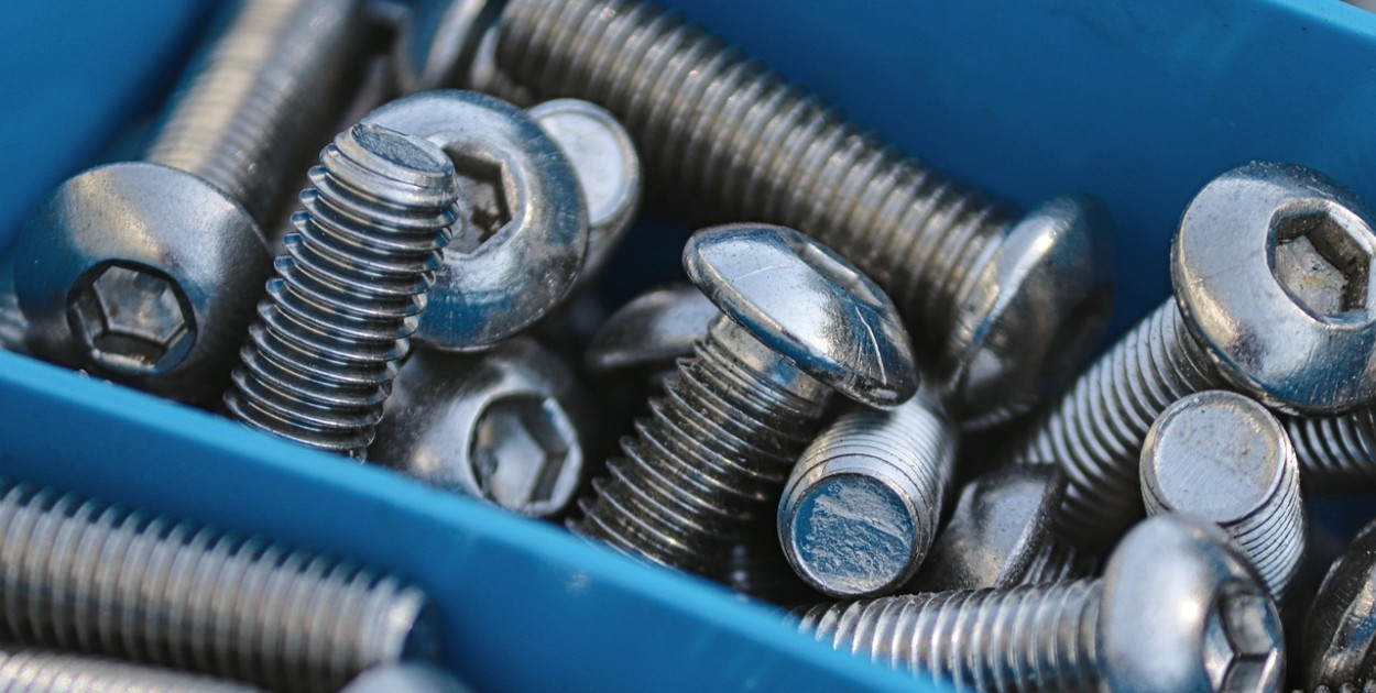 Śruby fundamentowe: solidna podstawa nowoczesnego budownictwa