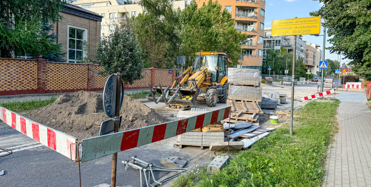 Skrzyżowanie Dembego i Kabackiej zamknięte (SK)