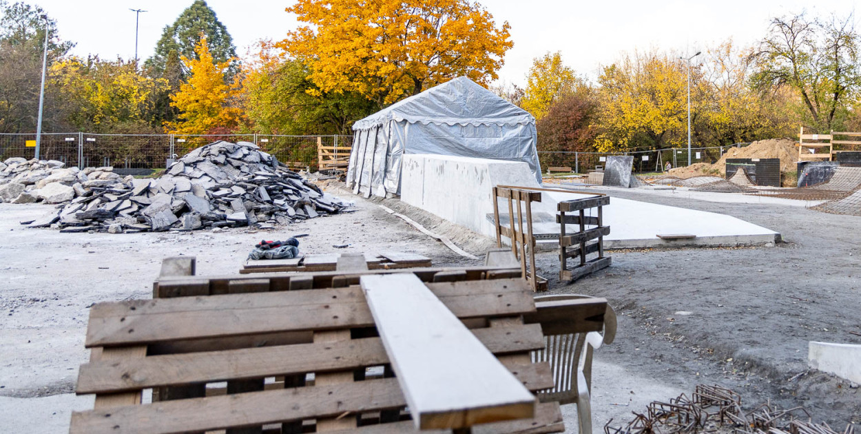 Budowa skateparku pod Kopą Cwila na Ursynowie (WG)