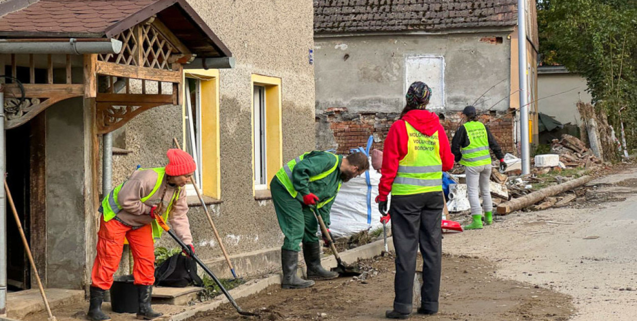 Wolontariusze z Ursynowa w Stroniu Śląskim