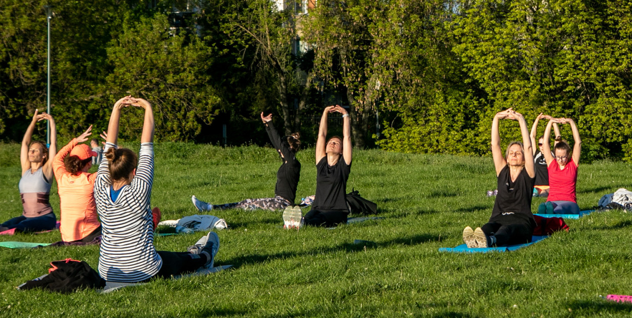 Joga w Trawie na Ursynowie