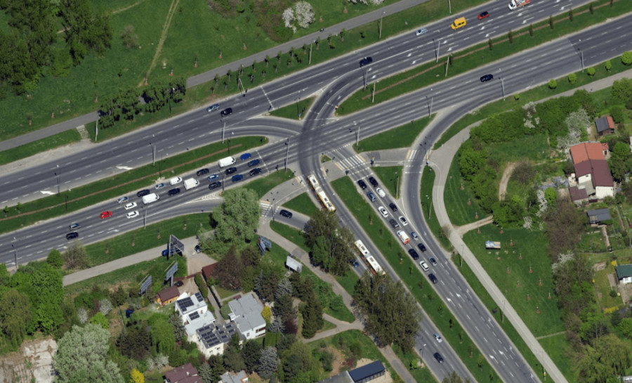 Skrzyżowanie Doliny Służewieckiej z Rodowicza