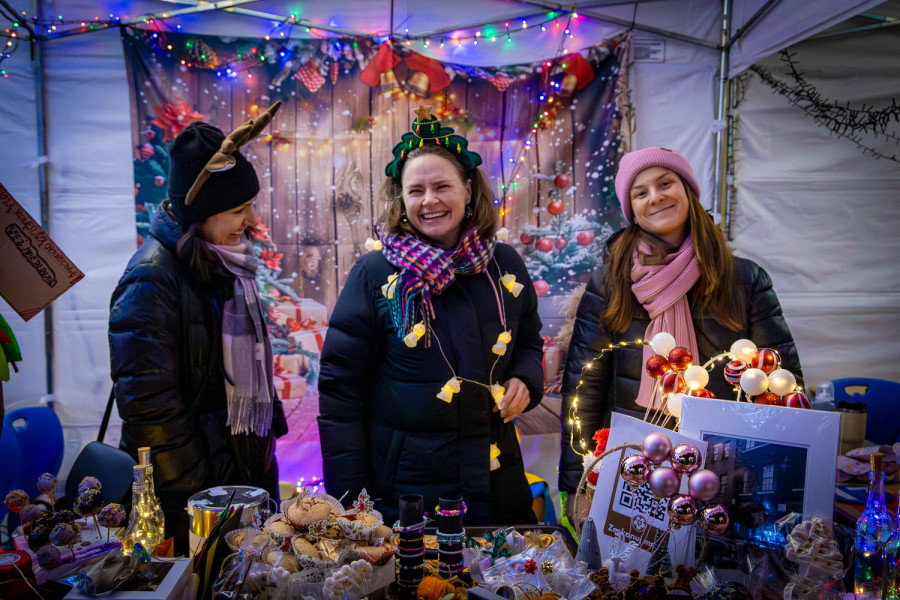 XIII Charytatywny Kiermasz Świąteczny Fundacji ETO - Kabaty 2025 (BJ)