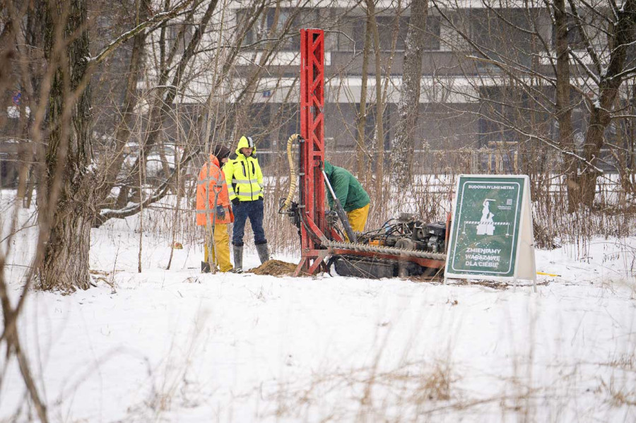 Wiercenie geologiczne w pobliżu Alei Wilanowskiej (Metro Warszawskie)