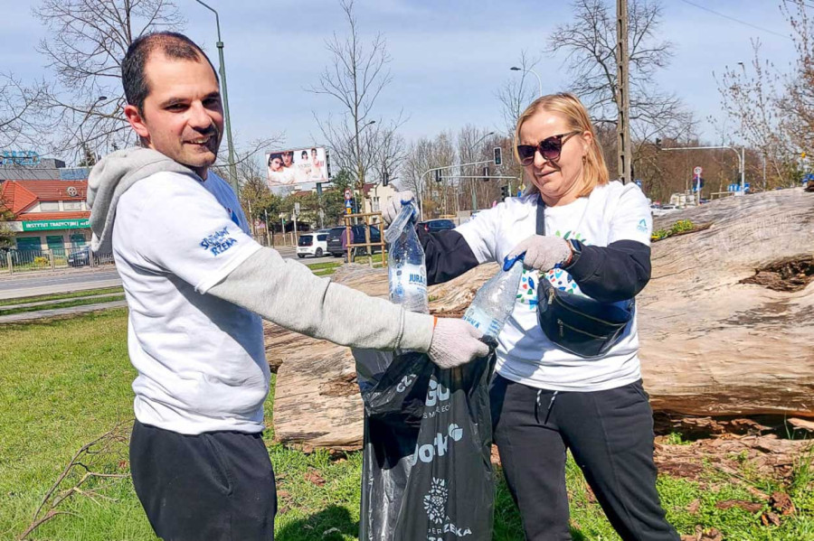 Ubiegłoroczne sprzątanie Zielonego Ursynowa