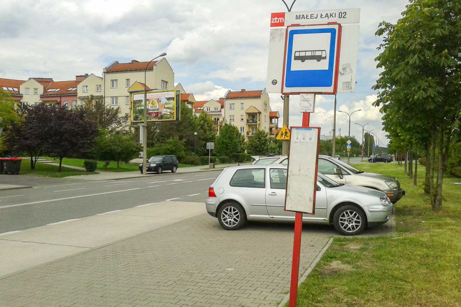 Dawny przystanek Małej Łaki 02 (zdjęcie archiwalne) źródło: Warszawikia, BartekBD, licencja CC3.0)