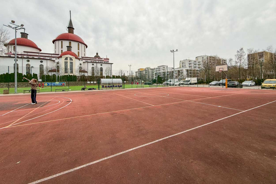Boisko do koszyków przy Orliku przejdzie remont (SK)