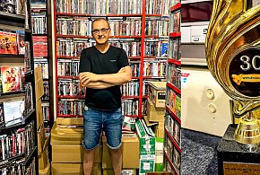 Ursynów bez Multikina, za to z wypożyczalnią DVD i Blu-Ray. Ostatnia taka!-23708