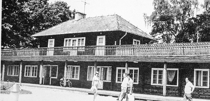 Co łączy słynną klubokawiarnię w parku w Powsinie z Prudentialem?