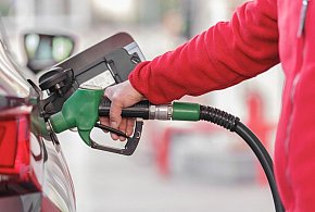 Ceny paliw. Kierowcy nie odczują zmian, eksperci mówią o "napiętej sytuacji"-28072