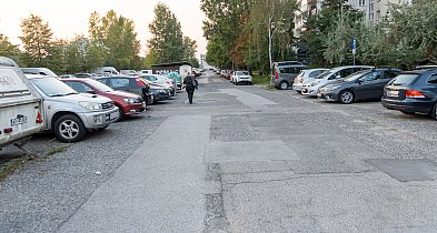 Dzielnica zabierze ludziom parking? Na osiedlu zawrzało-30921