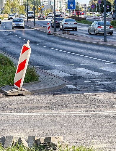 Kolejny weekend z zamkniętą al. KEN. Objazdy i utrudnienia-30980