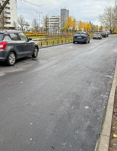 Osiedlowy parking wreszcie jak nowy! Będzie też coś dla pieszych-32035