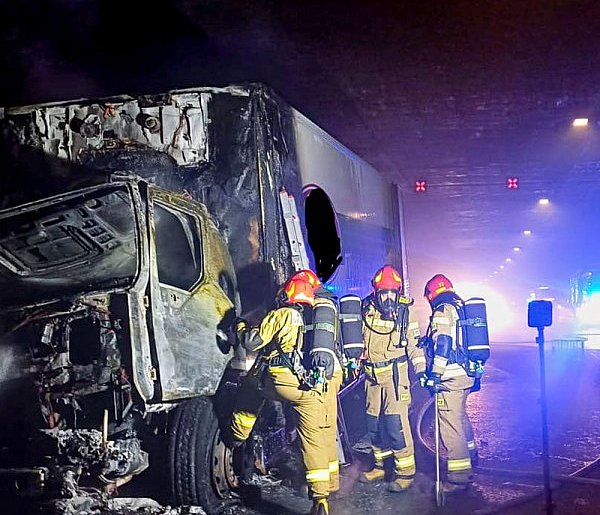 Pożar w tunelu POW. Przejazd był zablokowany, Płaskowickiej zakorkowana-33166