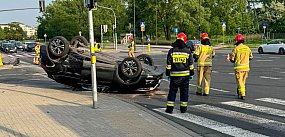 Dachowanie na Rosoła. W aucie kilkumiesięczne dziecko