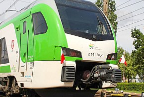 Mężczyzna wpadł pod pociąg. Utrudnienia na trasie do Piaseczna-34636