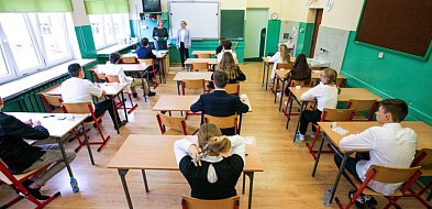 Ruszają egzaminy ósmoklasisty! Na Ursynowie pisze ok. 1000 uczniów-34779