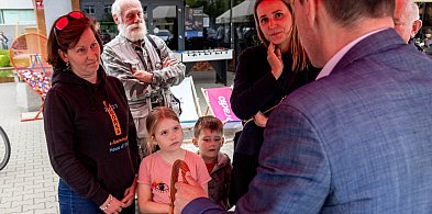 Siedmiolatka z ważnym pytaniem do burmistrza. Co odpowiedział?-34810