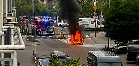 Pożar auta na Ursynowie. Spłonęło auto-legenda