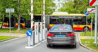 Szlabany w dół! Od wtorku testy płatnego parkingu przy ratuszu na Ursynowie-35013